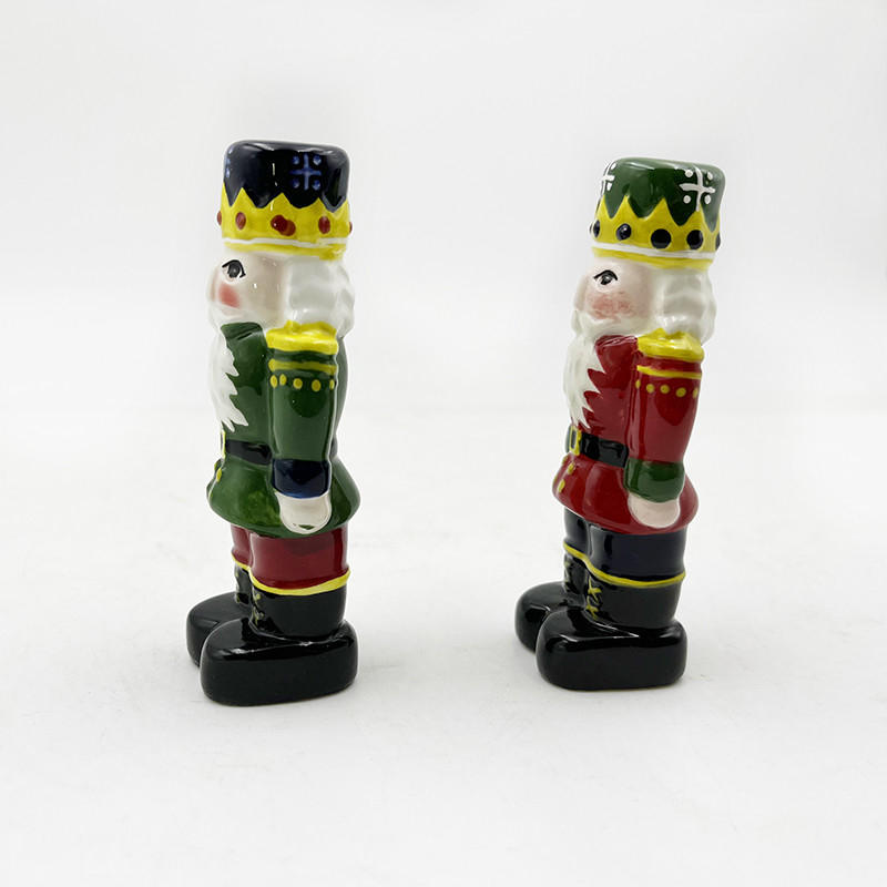 Conjunto de sal e pimenta de Natal Novidade Cerâmica Papai Noel Shaker Pots Para decorações de cozinha