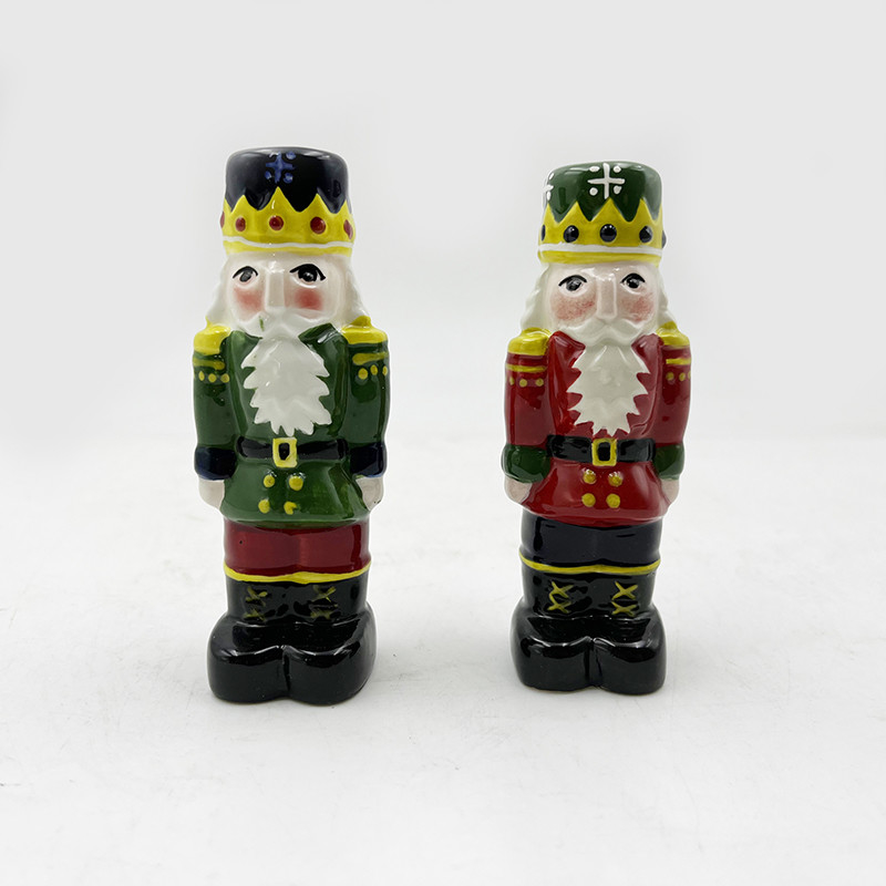Conjunto de sal e pimenta de Natal Novidade Cerâmica Papai Noel Shaker Pots Para decorações de cozinha