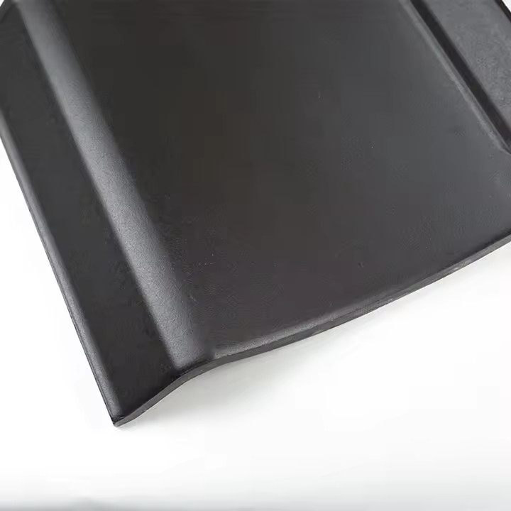 Rochedo durável e clássico de estilo japonês telhado de telhado cerâmico telhado 310 * 310mm impermeável resistente ao calor