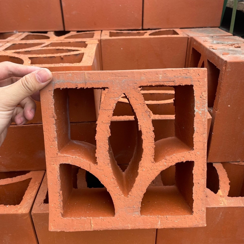 Terracota de argila vermelha natural blocos ocos Jaali azulejos para revestimento de parede tijolo de vento tamanho 200X200 mm padrão quadrado