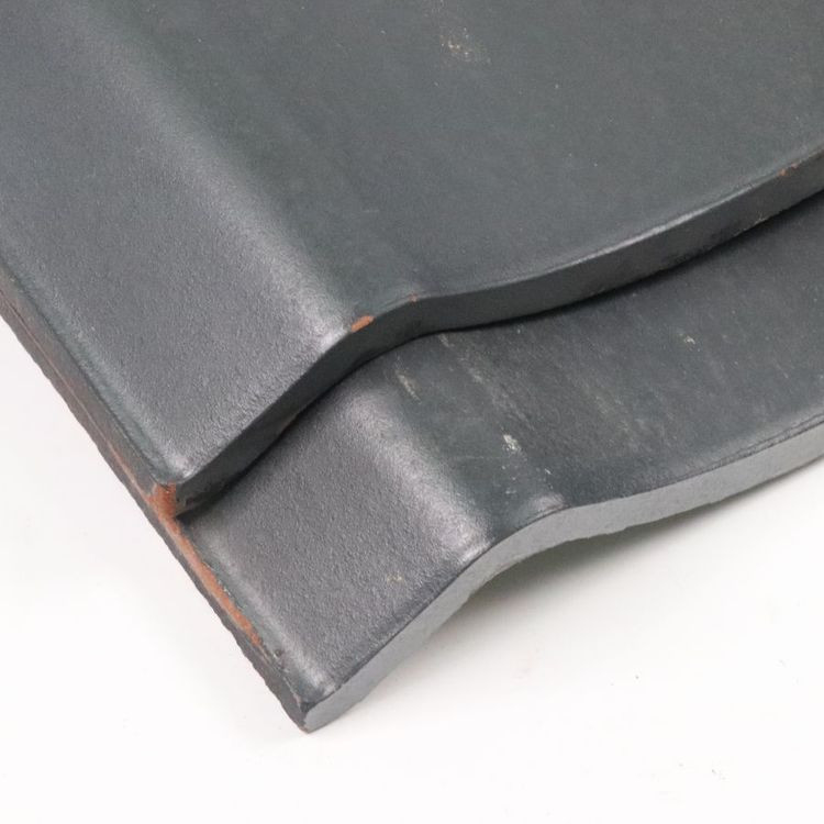 Telhas Kawara Japonesas Argila Arrábida Cinza Ideal para Impermeabilização de Edifícios Tradicionais