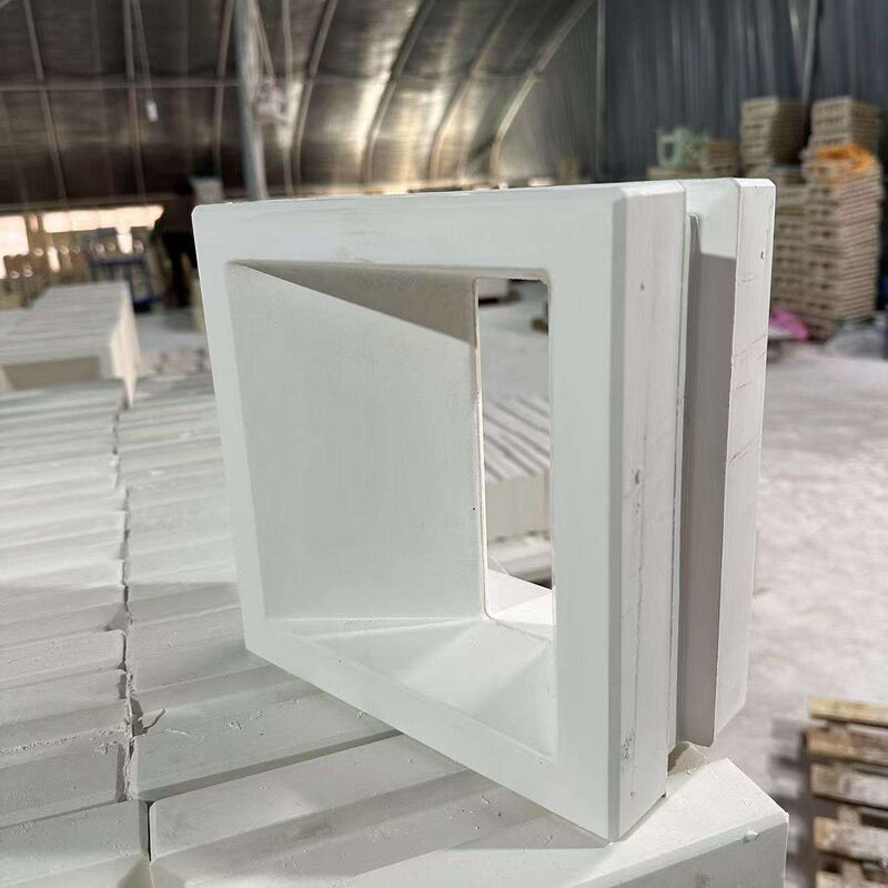 Parede de bloco de concreto com padrão geométrico moderno, divisória, bloco de concreto, fachada arquitetônica, parede de privacidade